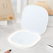 Mobilesteri 摺疊旅行尺寸5倍放大化妝鏡，配備LED補光燈