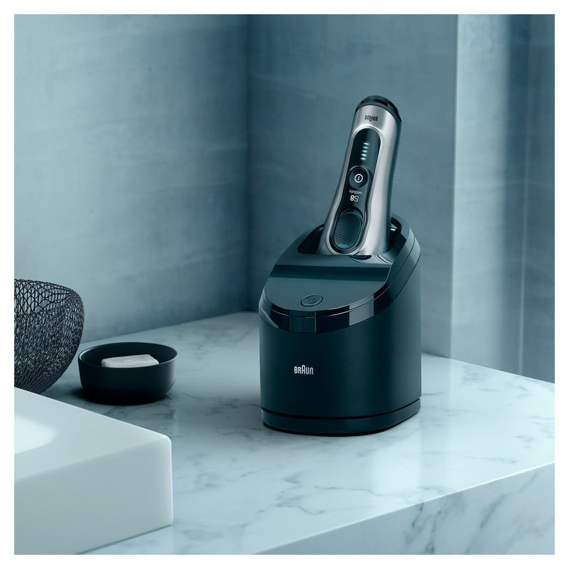 BRAUN Series 8 8390cc Shaver