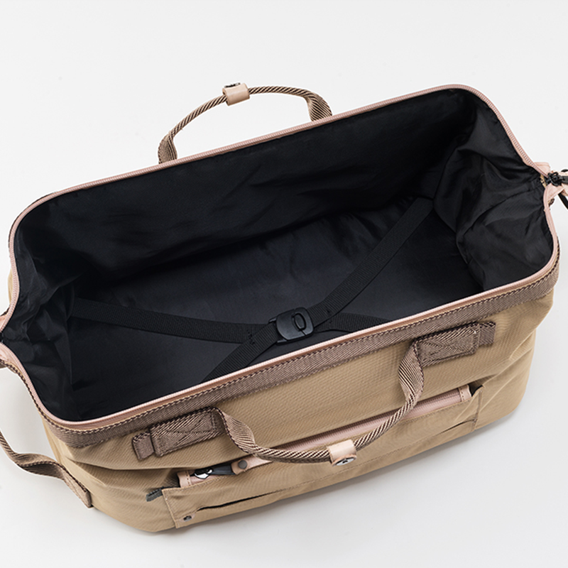 Dr. Wilds Medium Pack Camera Bag