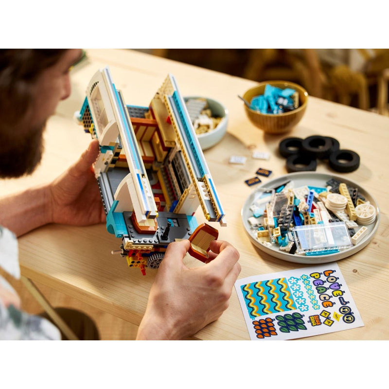 LEGO 福士露營車 T2 (Creator Expert)