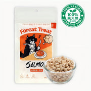 Dr Felis Forcat treat Salmon