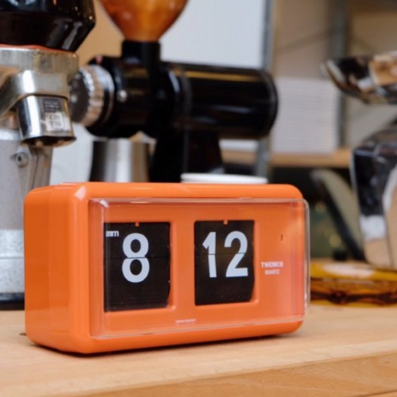 TWEMCO Battery Quartz Table/Wall Flip Clock QT-30