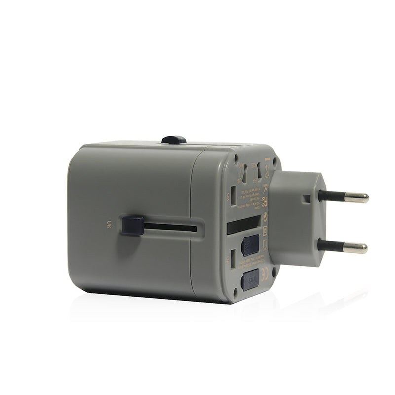 MONOCOZZI Travel Adaptor with 4.5A Dual USB and USB-C connector